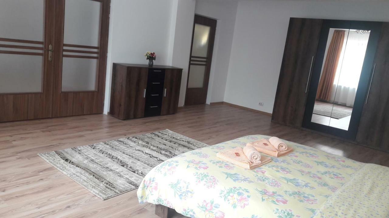 Travel Homzzz Apartments Marosvásárhely Kültér fotó